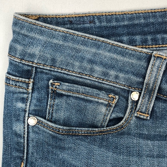 Paige Roxie Capri Jeans - Picture 2 of 8